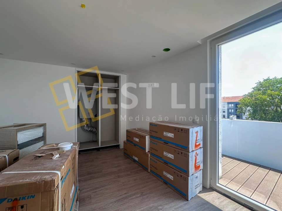 Apartamento T4 para Venda em Lourinhã e Atalaia Foto 25
