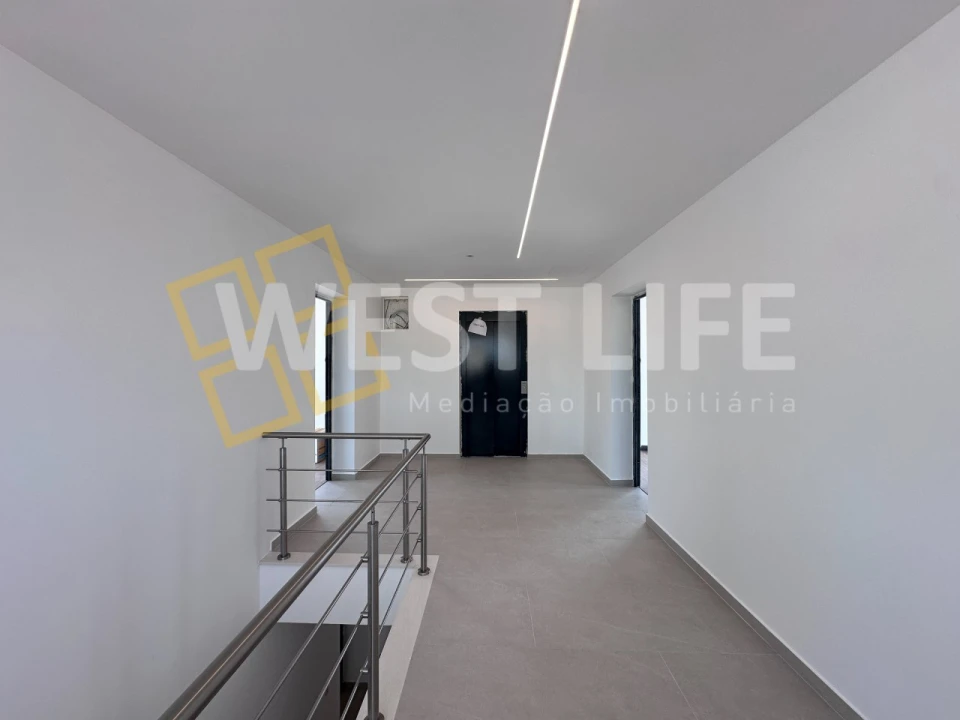 Apartamento T4 para Venda em Lourinhã e Atalaia Foto 32