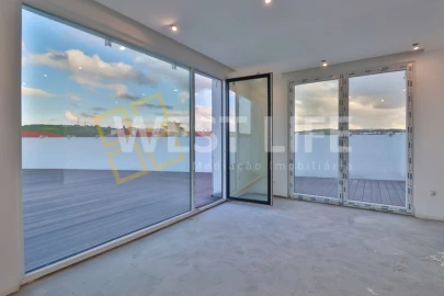 Apartamento T4 para Venda em Lourinhã e Atalaia