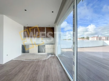 Apartamento T4 para Venda em Lourinhã e Atalaia
