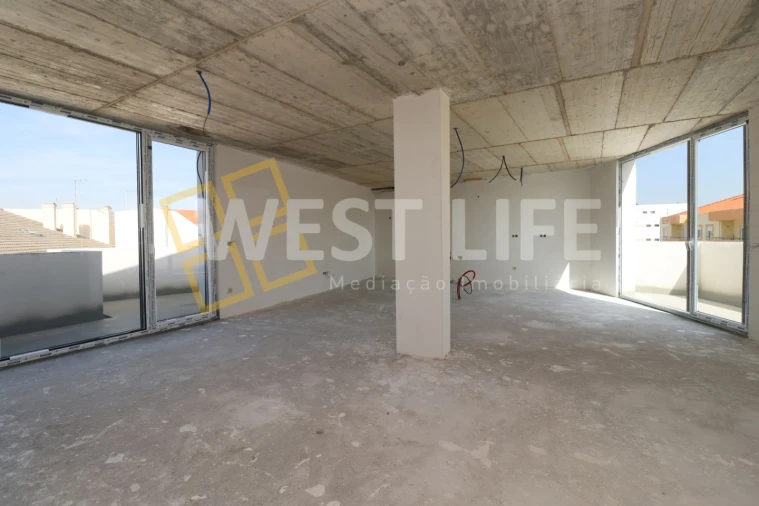 Apartamento T4 para Venda em Lourinhã e Atalaia Foto 14