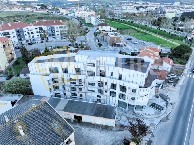 Apartamento T4 para Venda em Lourinhã e Atalaia Foto 2