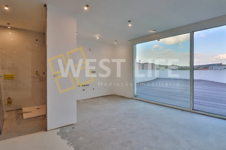 Apartamento T4 para Venda em Lourinhã e Atalaia Foto 9