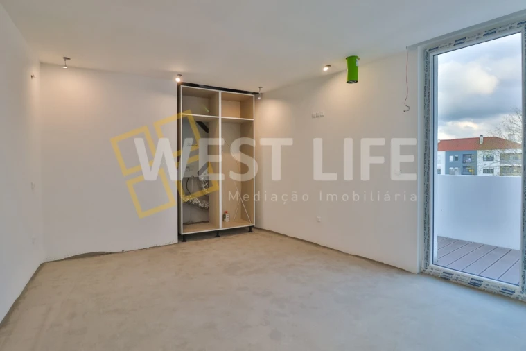 Apartamento T4 para Venda em Lourinhã e Atalaia Foto 16