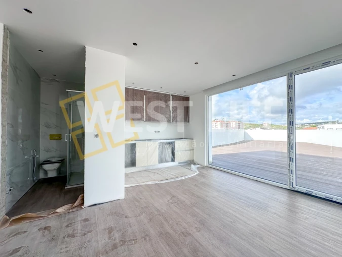 Apartamento T4 para Venda em Lourinhã e Atalaia Foto 5