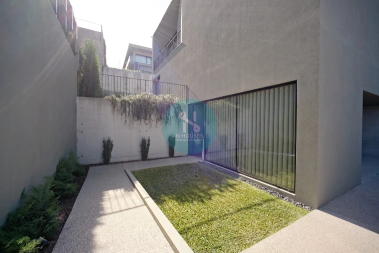 Moradia T3 para Venda em Este (São Pedro e São Mamede) Foto 7