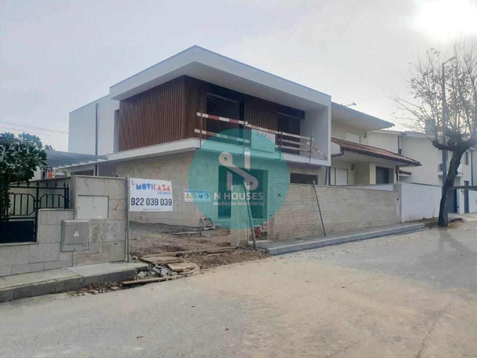 Quinta T4 para Venda em Palmeira Foto 1