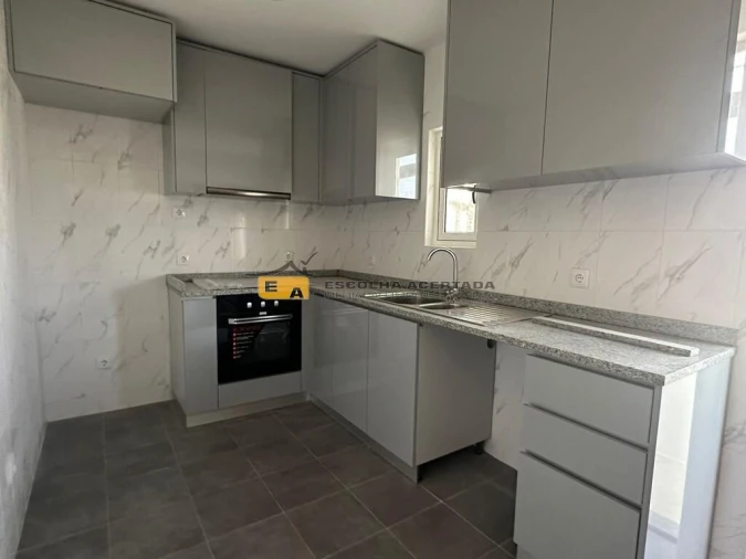 Apartamento T2 para Arrendamento em Custóias, Leça do Balio e Guifões Foto 1