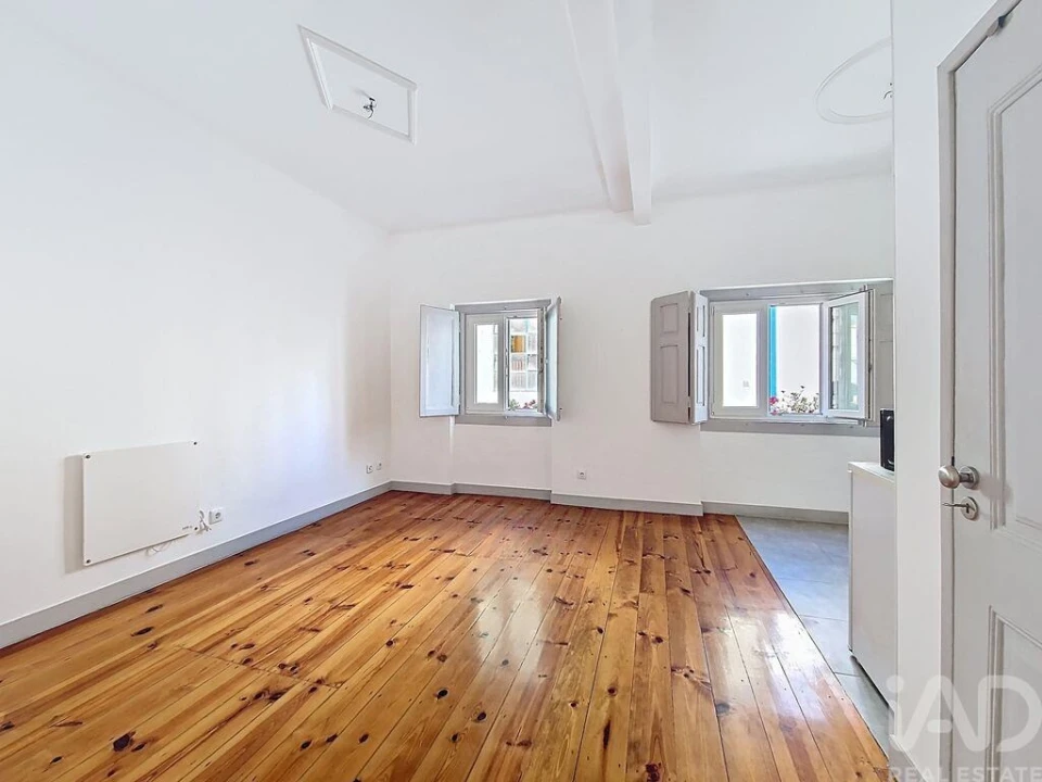 Apartamento T2 para Arrendamento em Ericeira Foto 6