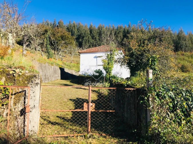 Moradia T2 para Venda em Insalde e Porreiras Foto 25