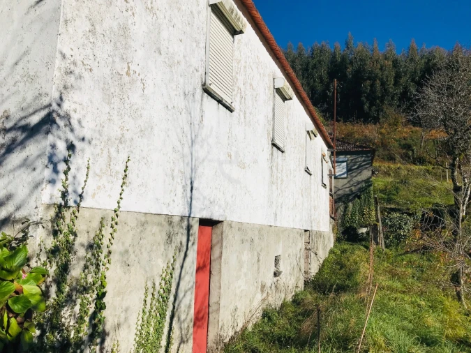 Moradia T2 para Venda em Insalde e Porreiras Foto 6