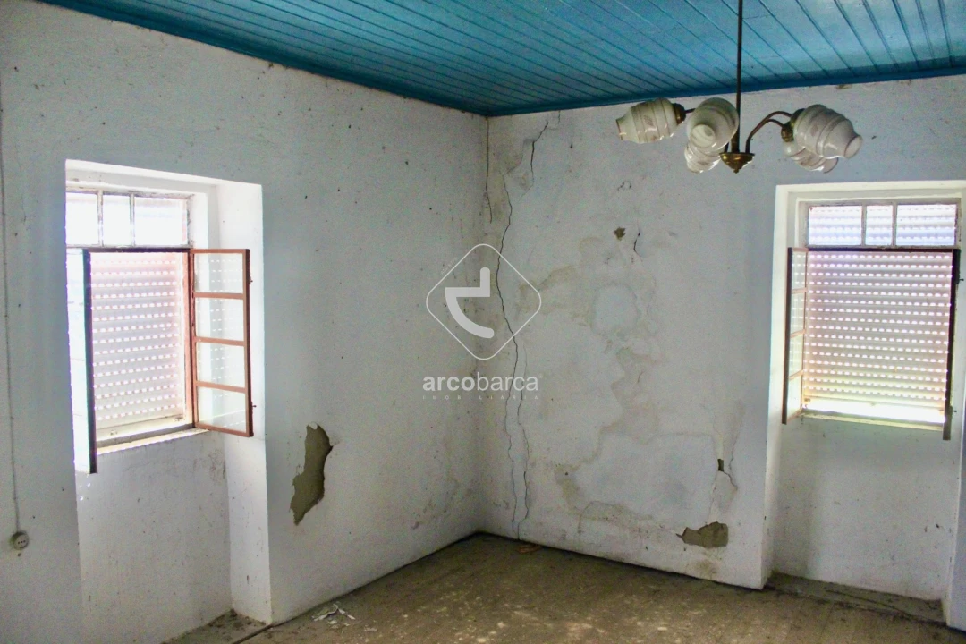 Moradia T2 para Venda em Insalde e Porreiras Foto 31