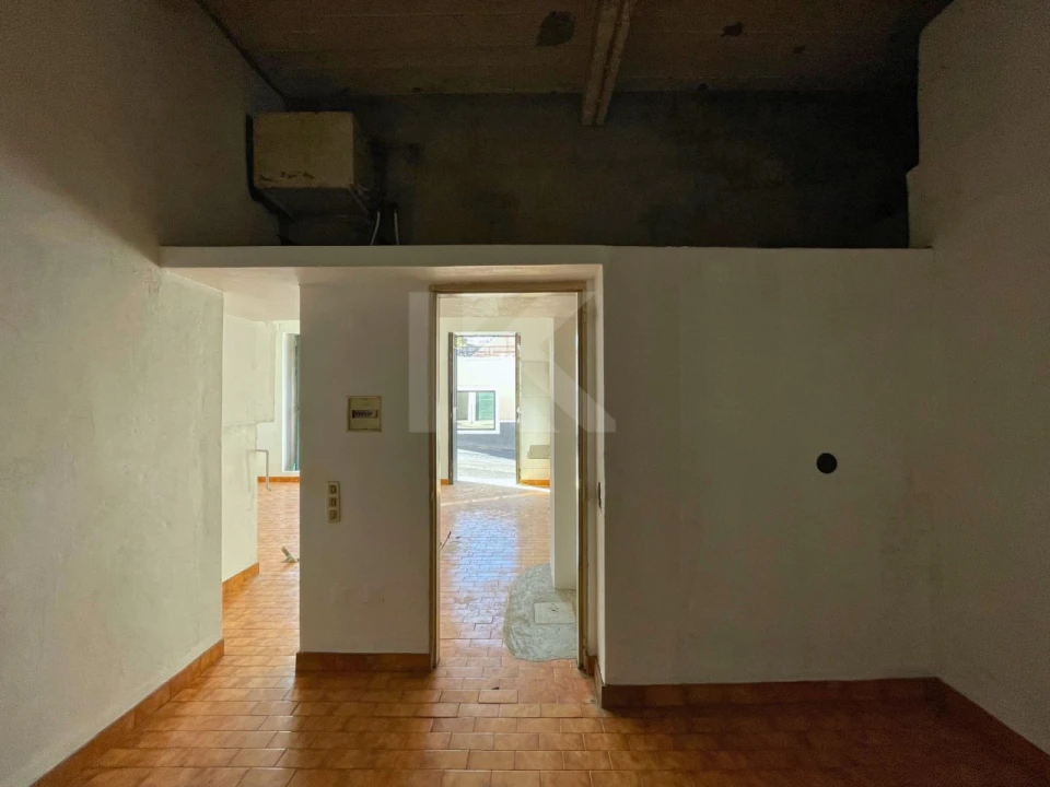 Loja para Arrendamento em Camara de Lobos Foto 10