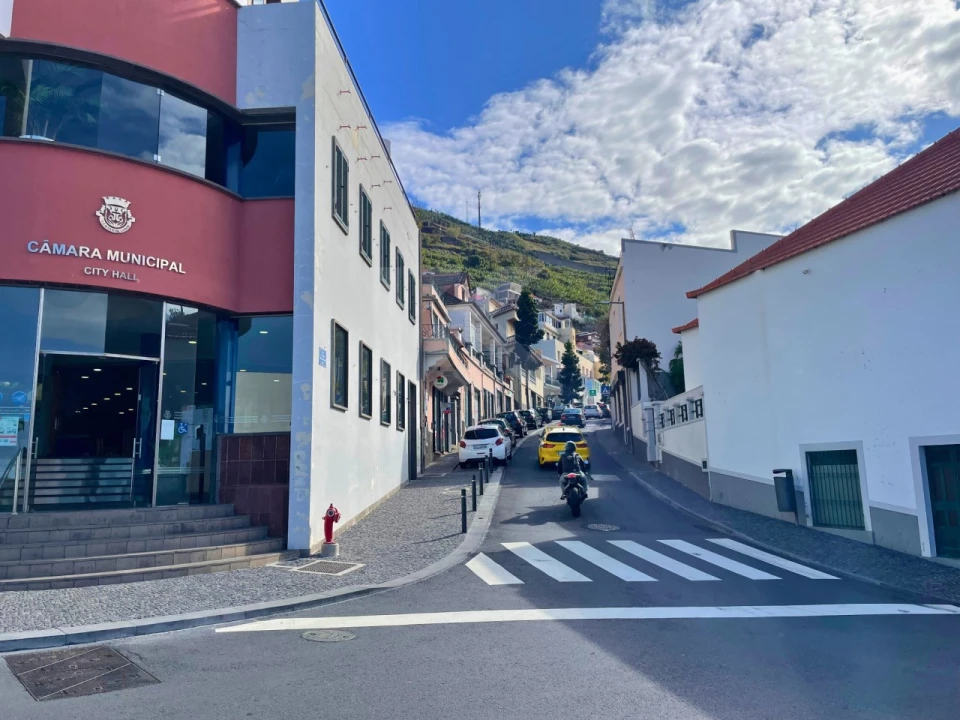 Loja para Arrendamento em Camara de Lobos Foto 15