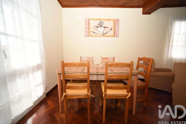 Moradia T2 para Arrendamento em Santana Foto 2