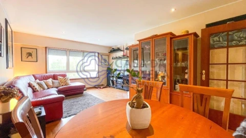Apartamento T2 para Venda em Aldoar, Foz do Douro e Nevogilde
