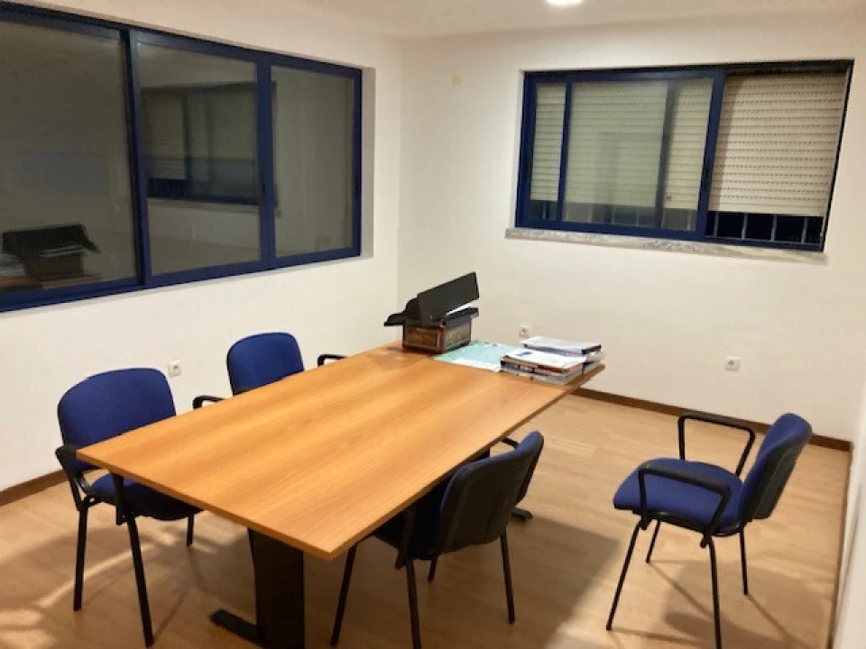 Armazém para Arrendamento em Muge Foto 10