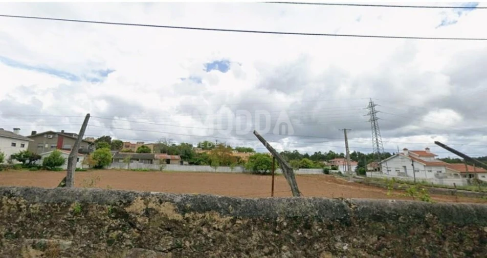Terreno para Venda em São Paio de Oleiros Foto 1