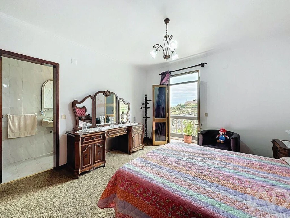 Moradia T3 para Venda em Ribeira Brava Foto 8