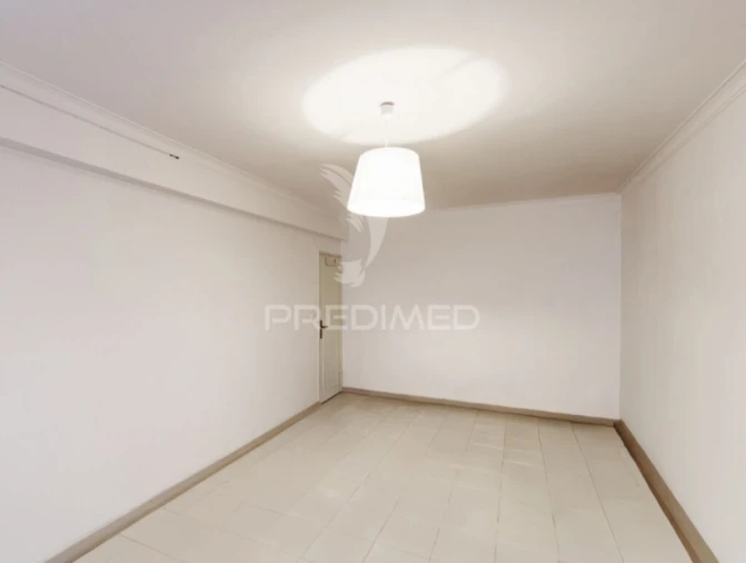 Apartamento T1 para Venda em Ramada e Caneças Foto 16