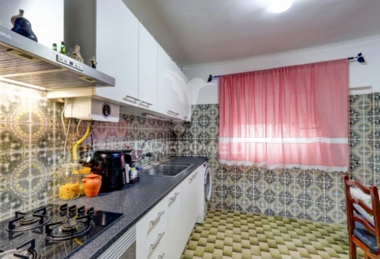 Apartamento T1 para Venda em Ramada e Caneças Foto 6