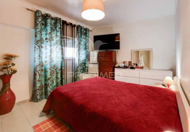 Apartamento T1 para Venda em Ramada e Caneças Foto 18