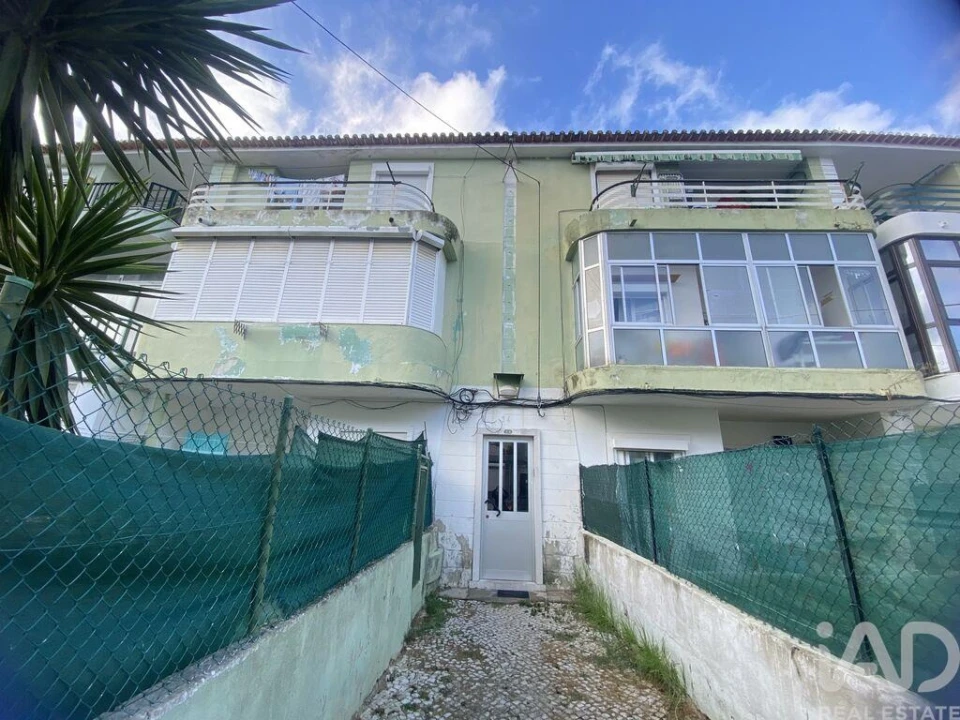 Prédio para Venda em Almada, Cova da Piedade, Pragal e Cacilhas Foto 2