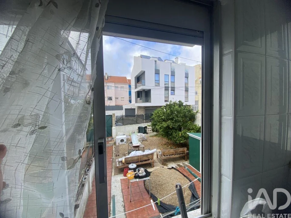 Prédio para Venda em Almada, Cova da Piedade, Pragal e Cacilhas Foto 21