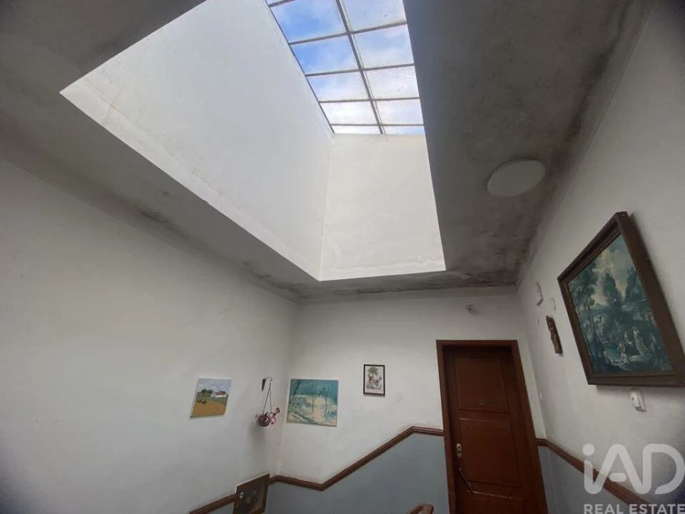 Prédio para Venda em Almada, Cova da Piedade, Pragal e Cacilhas Foto 12