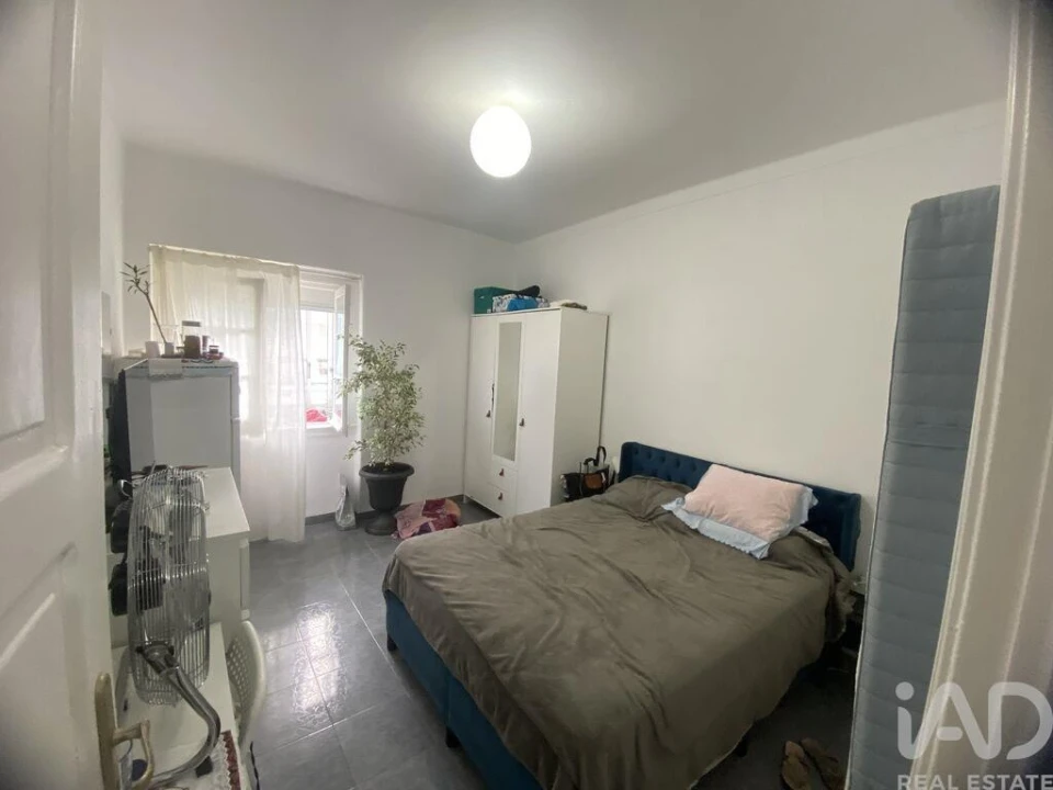 Prédio para Venda em Almada, Cova da Piedade, Pragal e Cacilhas Foto 17