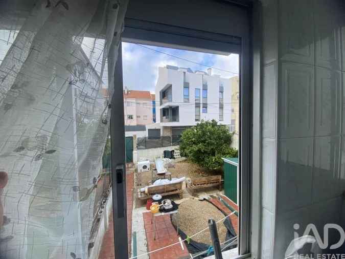 Prédio para Venda em Almada, Cova da Piedade, Pragal e Cacilhas Foto 21