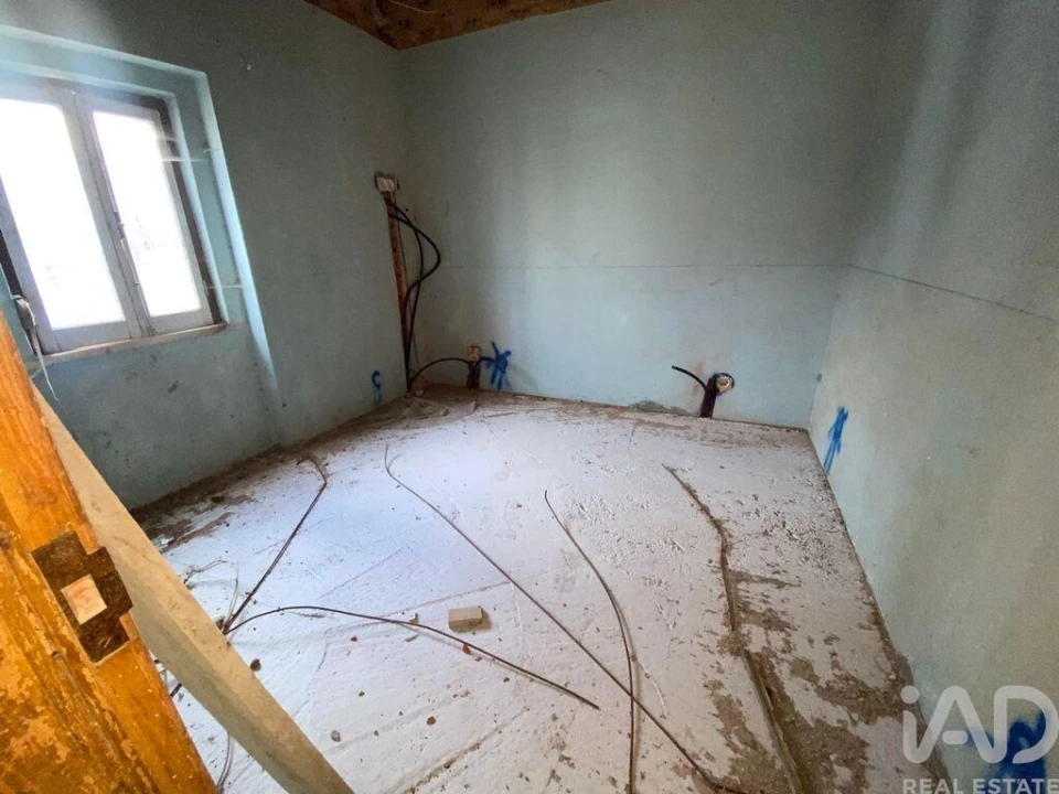 Moradia T3 para Venda em Campelos e Outeiro da Cabeça Foto 8