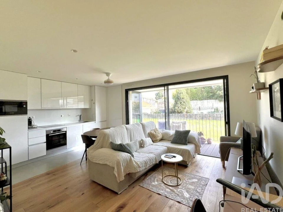 Apartamento T1 para Venda em Madalena Foto 1