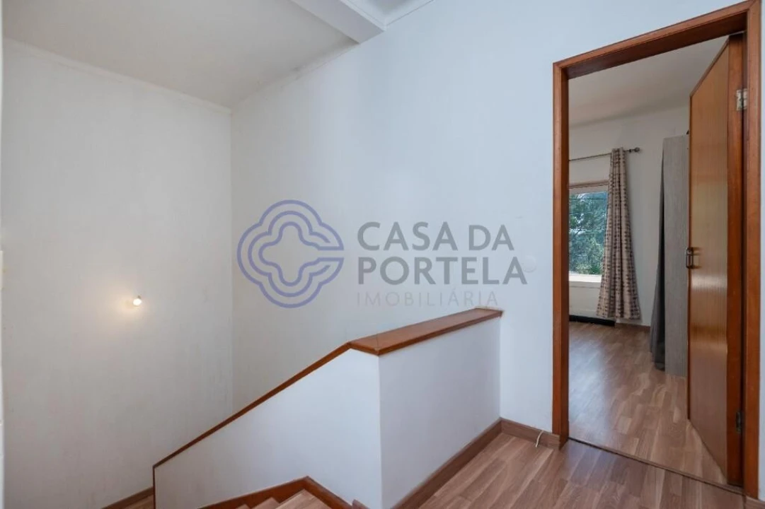 Moradia T2 para Venda em Valado dos Frades Foto 22