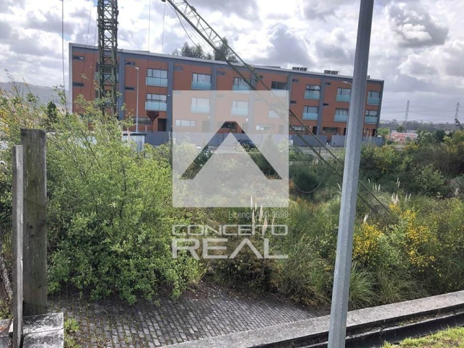 Terreno para Venda em Alfena Foto 3