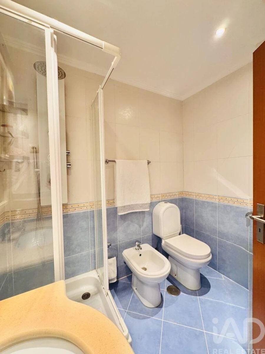 Apartamento T3 para Venda em Alcochete Foto 16