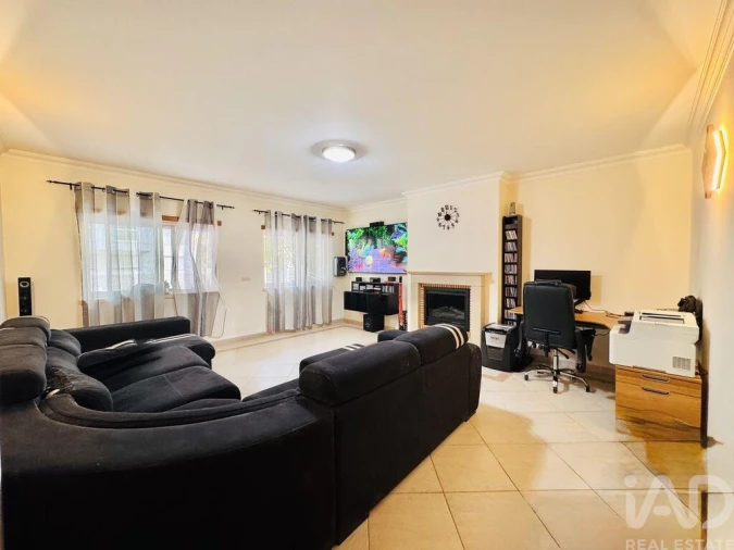 Apartamento T3 para Venda em Alcochete Foto 2