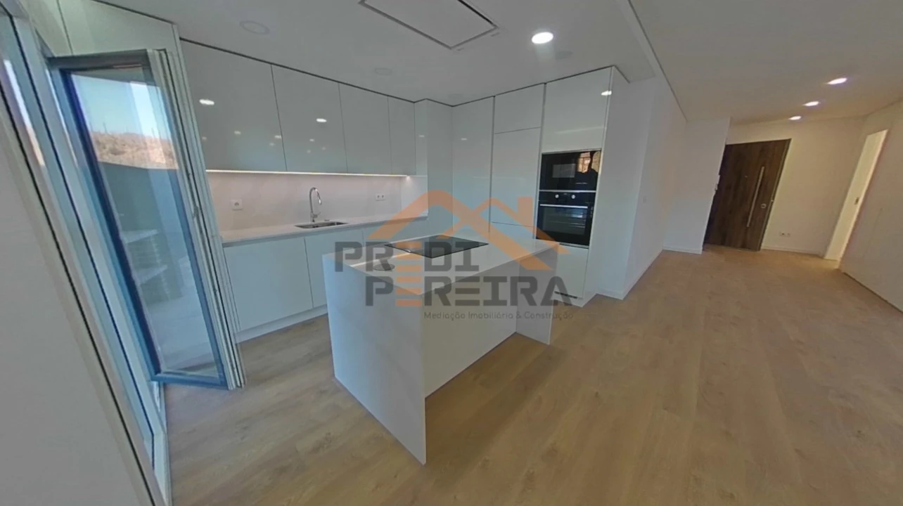 Apartamento T3 para Venda em Ramada e Caneças Foto 41