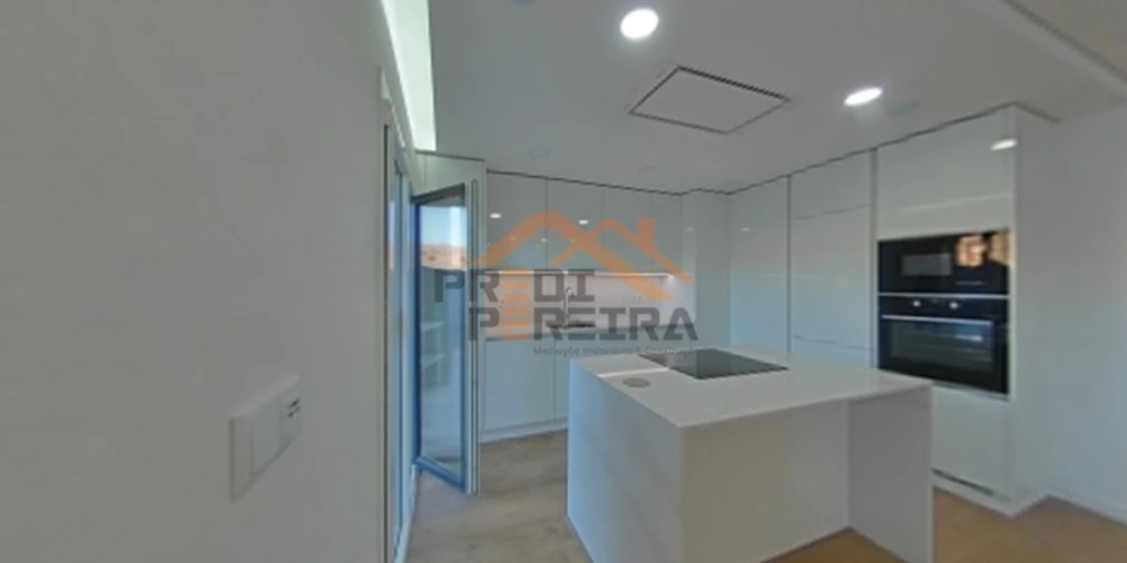 Apartamento T3 para Venda em Ramada e Caneças Foto 11