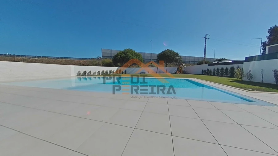 Apartamento T3 para Venda em Ramada e Caneças Foto 29