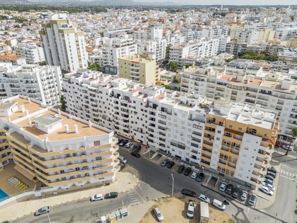 Apartamento T2 para Venda em Quarteira Foto 16