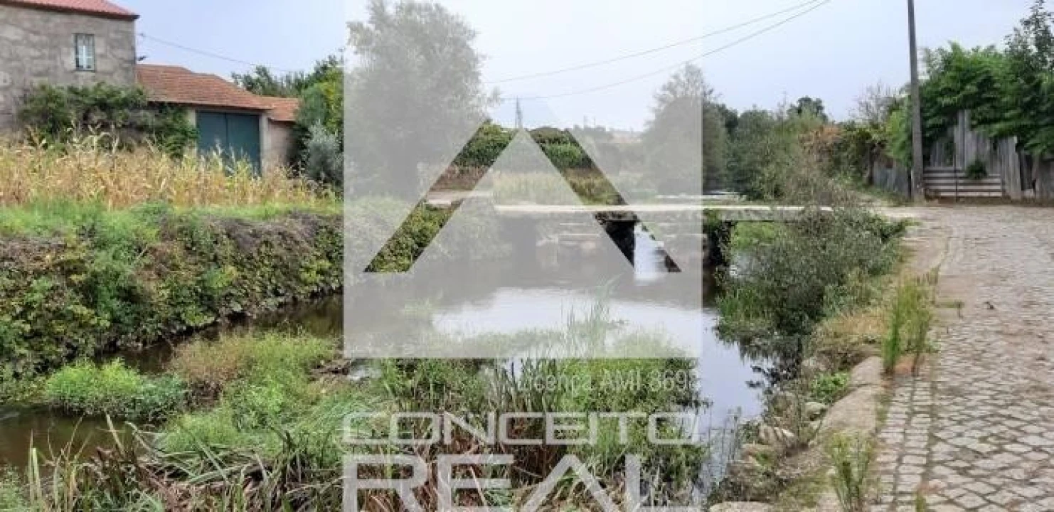 Terreno para Venda em Alfena Foto 1