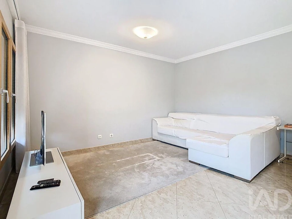 Apartamento T2 para Arrendamento em Odivelas Foto 10