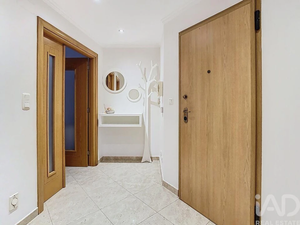 Apartamento T2 para Arrendamento em Odivelas Foto 11