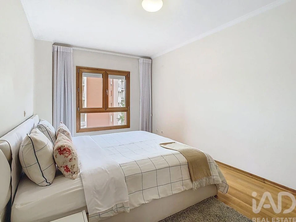 Apartamento T2 para Arrendamento em Odivelas Foto 16