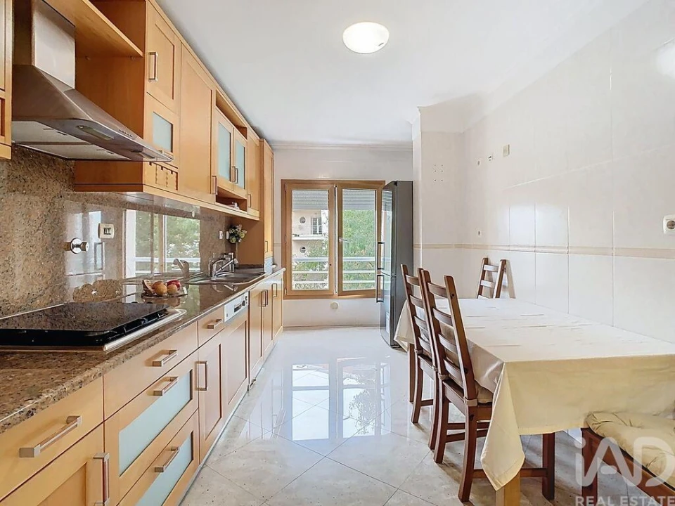 Apartamento T2 para Arrendamento em Odivelas Foto 3