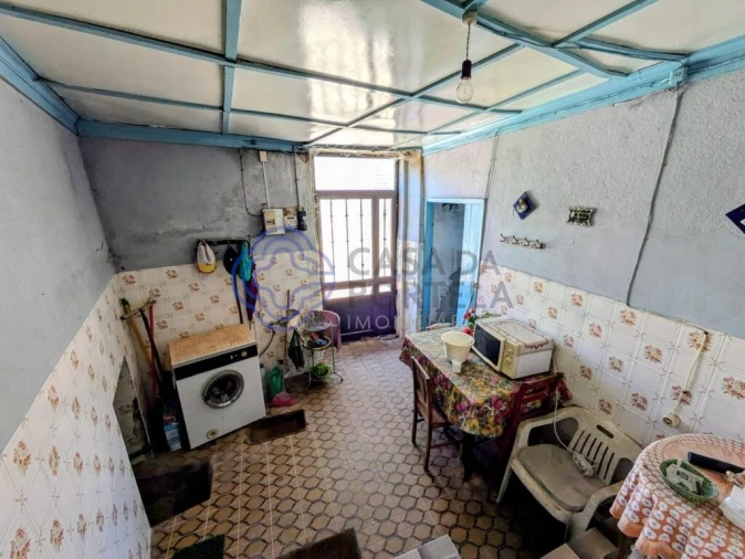 Moradia T4 para Venda em Matança Foto 4