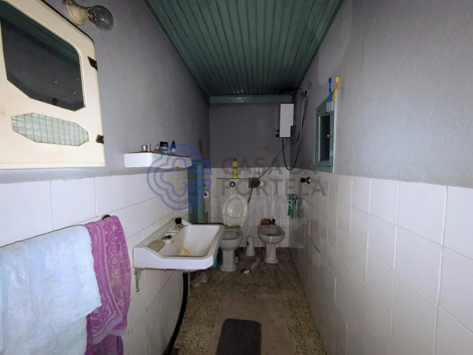 Moradia T4 para Venda em Matança Foto 12