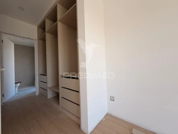 Moradia T4 para Venda em Fernao Ferro