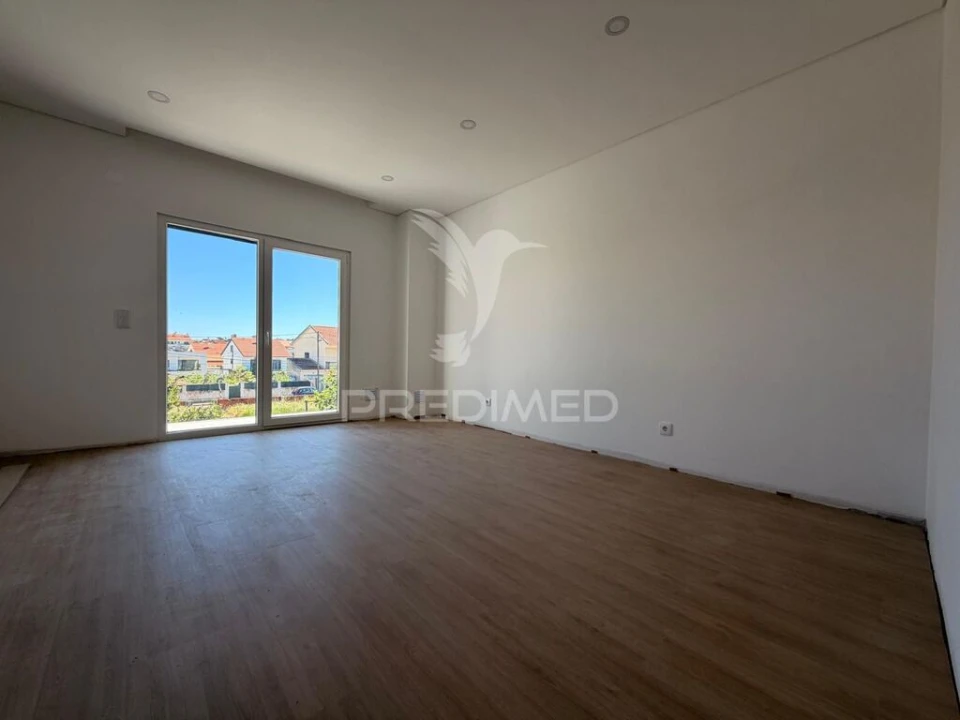 Moradia T4 para Venda em Fernao Ferro Foto 7